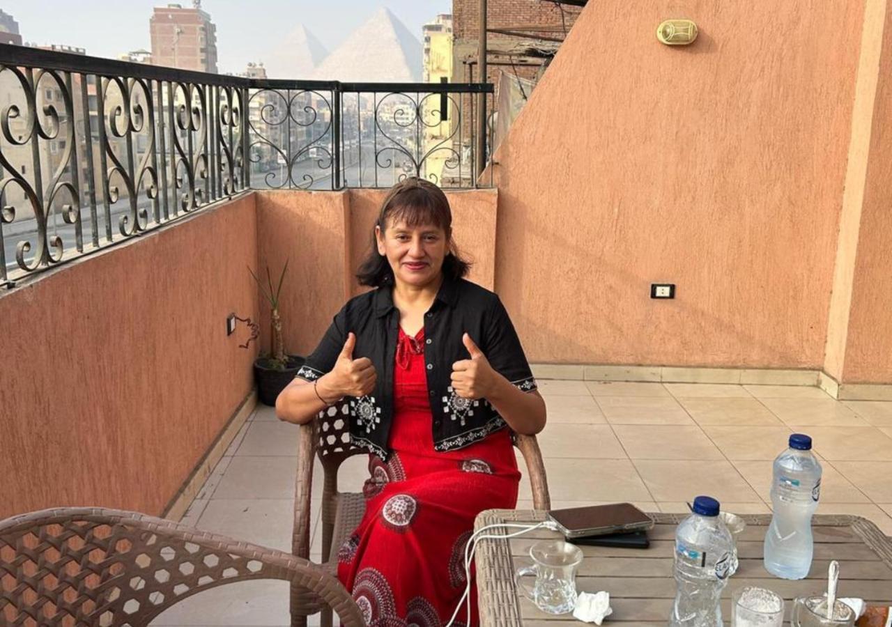 Pyramids Road Guest House Cozy Rooms And Rooftop Breakfast With The Pyramids View Nazlet el-Sîsi Exterior foto